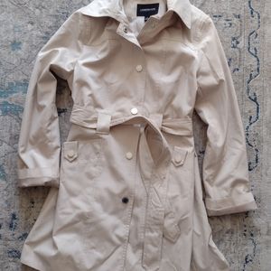 London Fog women's light cream colored raincoat